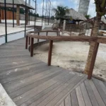 deck de madeira entrada